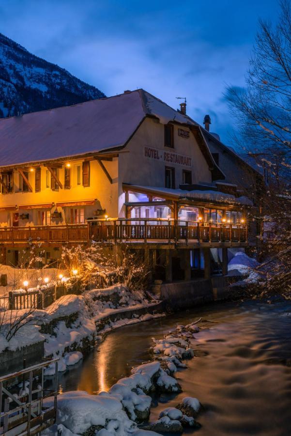 Le Christiania Hotel & Spa Ла-Саль-лез-Альп Экстерьер фото