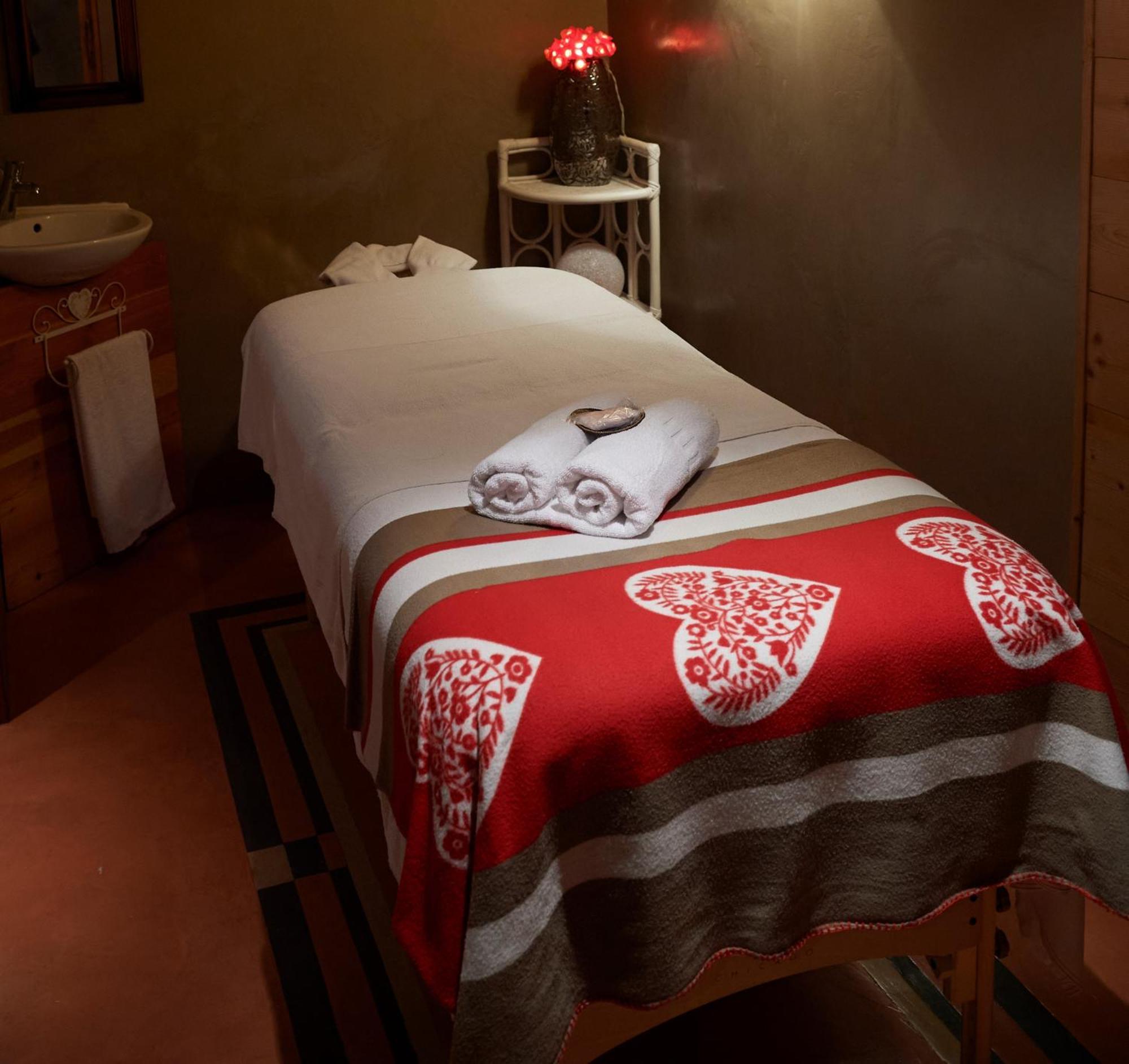 Le Christiania Hotel & Spa Ла-Саль-лез-Альп Экстерьер фото
